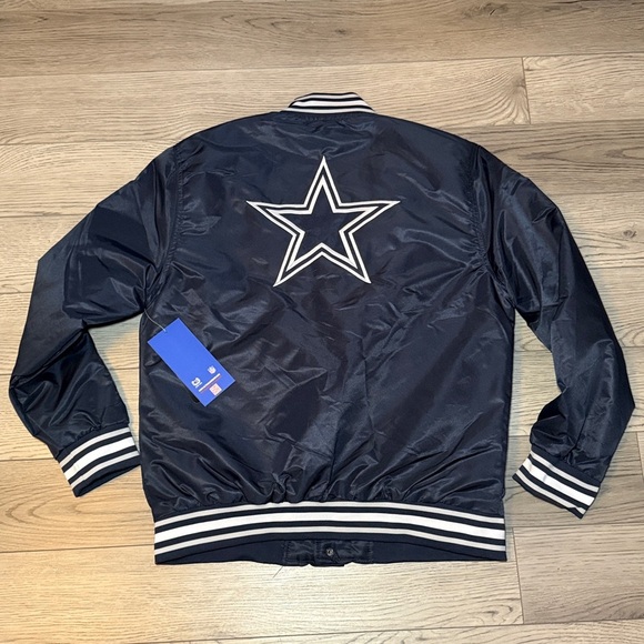 NEW! Dallas Cowboys Ultra Game Satin Bomber Varsity Jacket - Picture 4 of 10